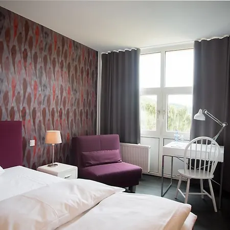 Wald & Golfhotel Lottental מלון 3*