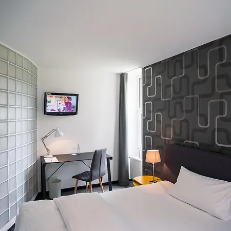 Wald & Golfhotel Lottental 3* בוכום