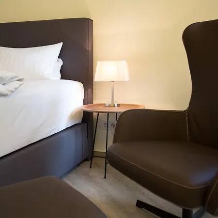 Wald & Golfhotel Lottental מלון