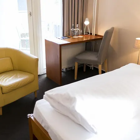 מלון Wald & Golfhotel Lottental 3*