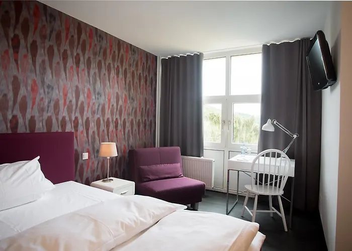 Wald & Golfhotel Lottental מלון 3*