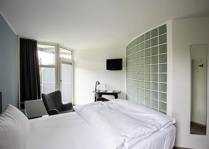 Wald & Golfhotel Lottental בוכום