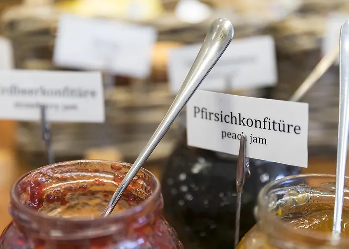 Wald & Golfhotel Lottental 3* בוכום